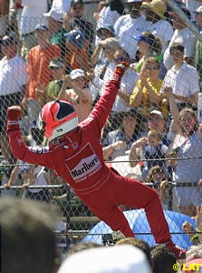 Helio climbing fences again!