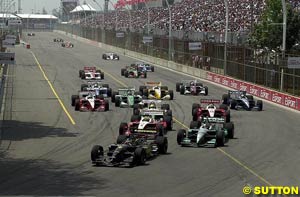 The field heads for turn one at the start