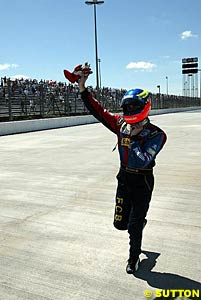 Ricardo Zonta waves to the crowd after a successful weekend