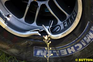 Coulthard's damanged wheel after his collision with Montoya