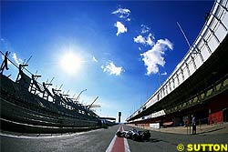 Spanish GP to Allow Fans Access to Pits