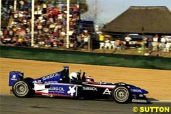 Minardi's F1x2 in Action at Bologna Motorshow