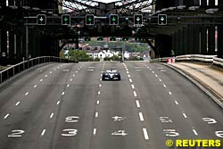 Webber Crosses Sydney Harbour Bridge